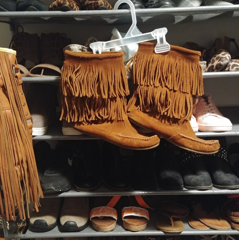 Minnetonka fringe boots